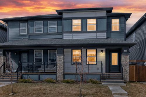 246 Midgrove Mews Sw, Airdrie, AB, T4B5K7 | Card Image