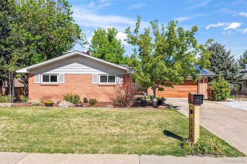 2115 Union Dr, Lakewood, CO, 80215-1122 | Card Image