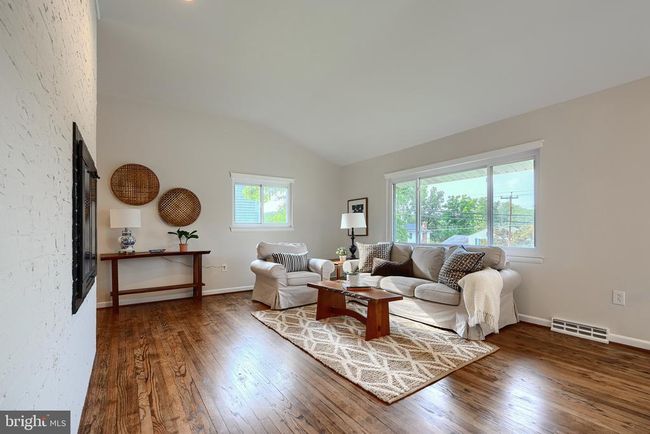 927 Cromwell Bridge Rd, House other with 3 bedrooms, 3 bathrooms and null parking in TOWSON MD | Image 4