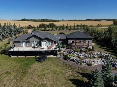 39328 Range Road 15, House detached with 4 bedrooms, 3 bathrooms and 8 parking in Lacombe County AB | Image 2