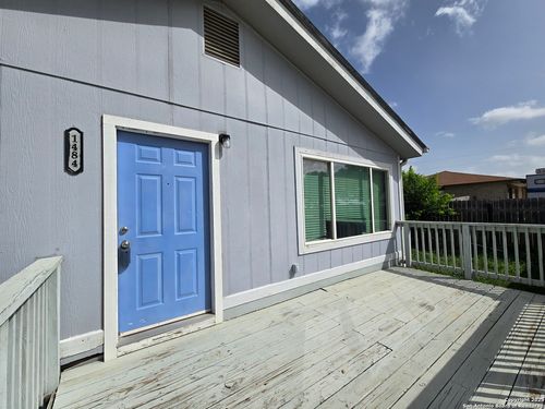 1484 W Klein Rd, New Braunfels, TX, 78130-9036 | Card Image