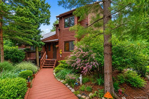 53 Meadowlark Ln, Woodridge, NY, 12789-5813 | Card Image
