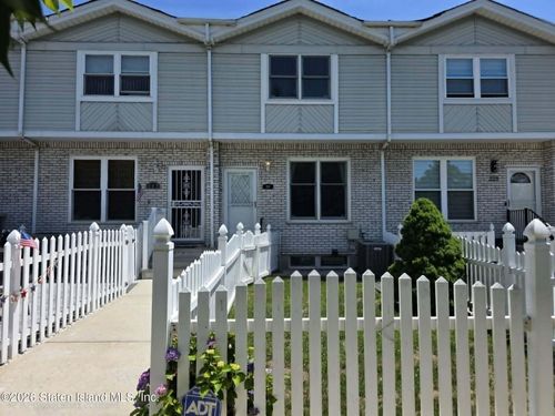 257 Loretto St, Staten Island, NY, 10307-1986 | Card Image