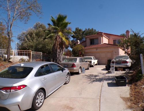 1501 Corte Capriana, Escondido, CA, 92026-2262 | Card Image