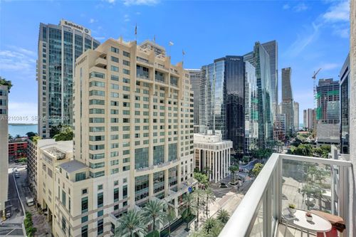 1207-1060 Brickell Ave, Miami, FL, 33131-3917 | Card Image
