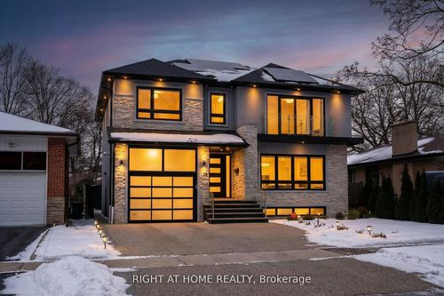 129 Meadowbank Rd, Etobicoke, ON, M9B5E2 | Card Image