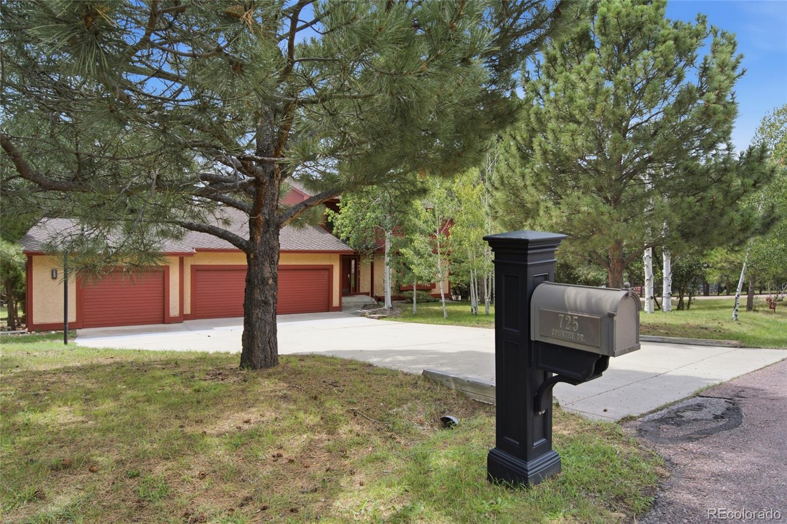 Residential in Monument 2