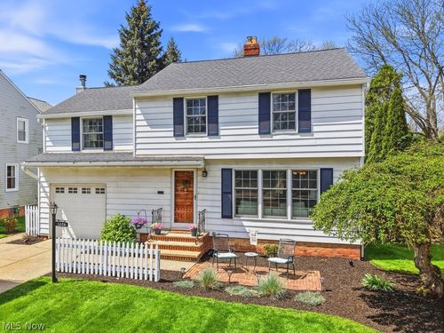 1274 Croyden Rd, Lyndhurst, OH, 44124-1413 | Card Image