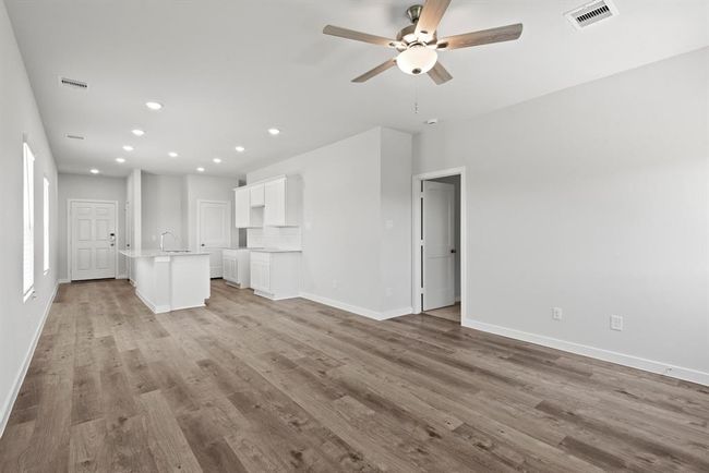 11622 Prosperity Dr, House other with 3 bedrooms, 2 bathrooms and 2 parking in Crosby TX | Image 6