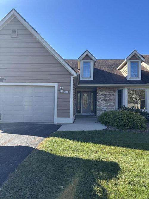 8-2051 Upper Ridge Road, Port Washington, WI, 53074 | Card Image