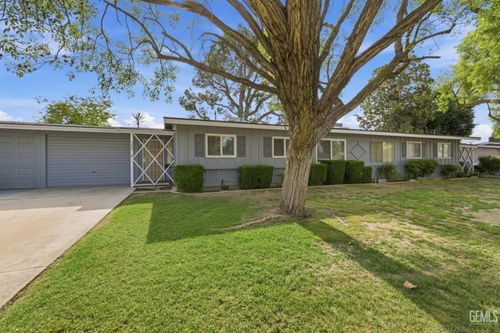 900 River Oaks Dr, Bakersfield, CA, 93309-2857 | Card Image