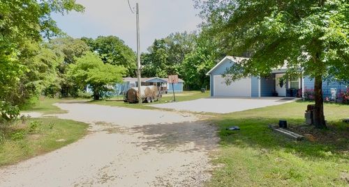 8261 County Road 381, Tyler, TX, 75708-5732 | Card Image