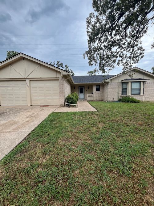 5409 Grissom Dr, Arlington, TX, 76016-2816 | Card Image