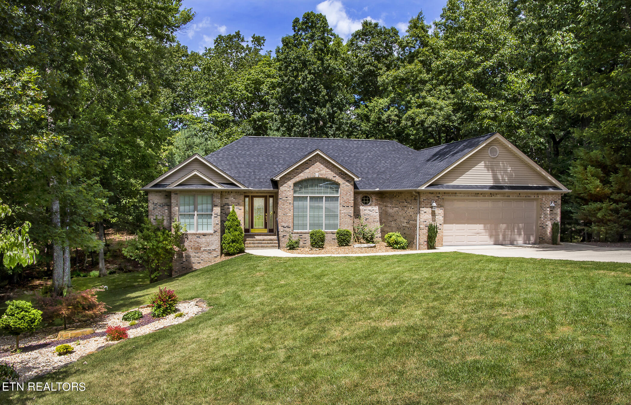 Rotherham Dr, Crossville, TN 38558