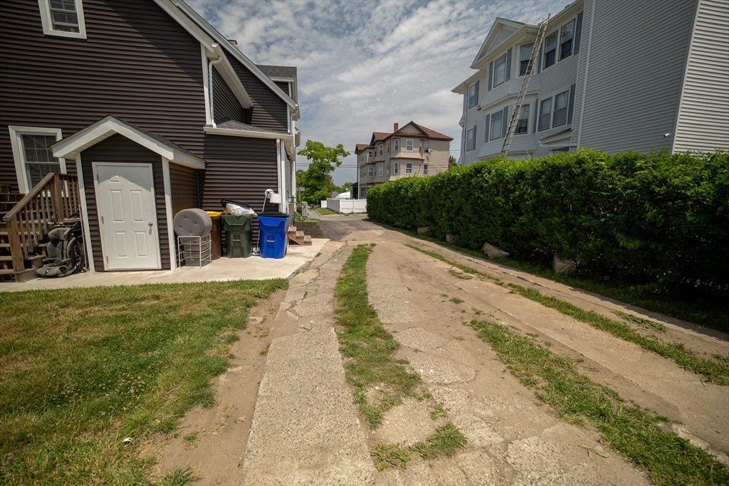 Residential Income in Fall River 3