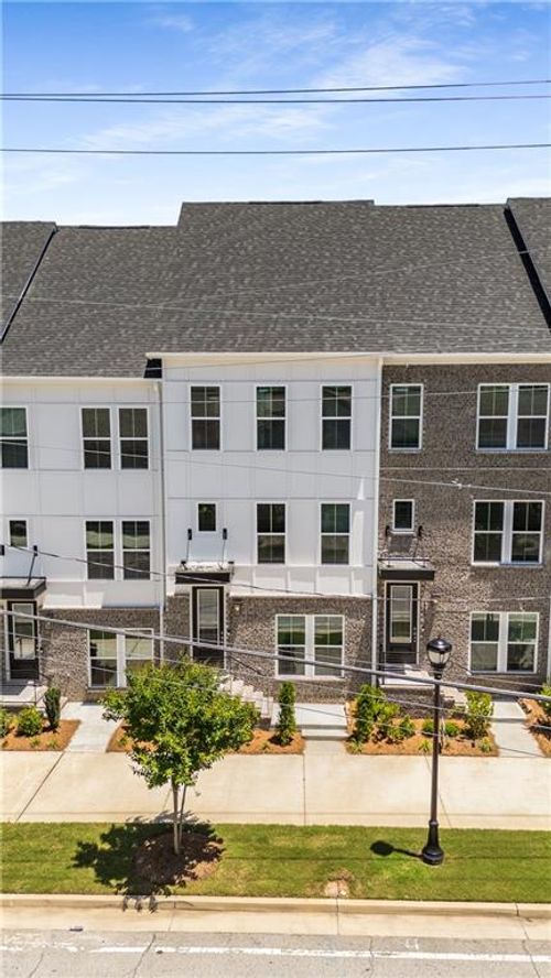 2567 Astaire Ct Nw, Atlanta, GA, 30318-1221 | Card Image