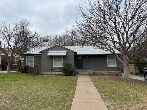 2816 Ryan Place Dr, Fort Worth, TX, 76110-3127 | Card Image