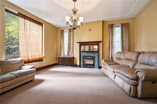 Main Floor Living Room | Image 14