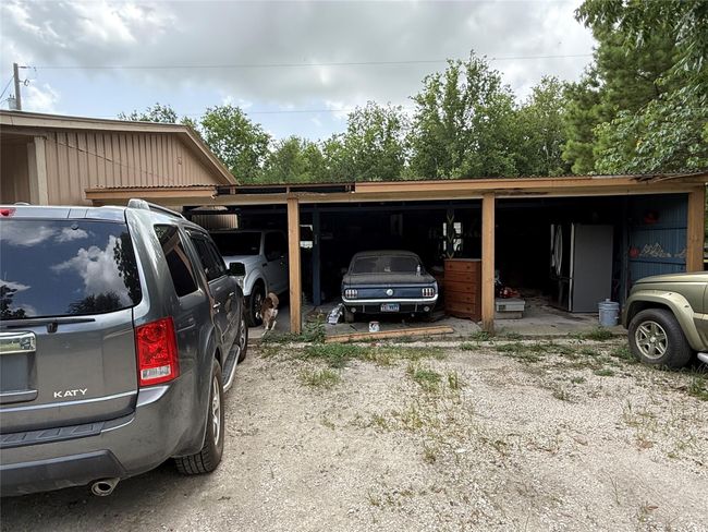1166 Manak Rd, House other with 3 bedrooms, 3 bathrooms and 3 parking in Sealy TX | Image 31