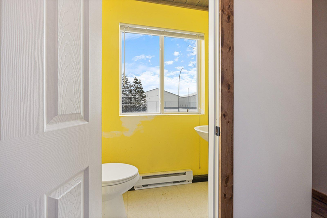 Bathroom | Image 10