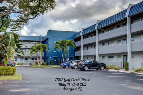 202-7807 Golf Circle Dr, Margate, FL, 33063-7352 | Card Image