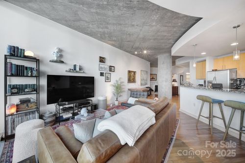 unit-1213-210 N Church St, Charlotte, NC, 28202-2266 | Card Image