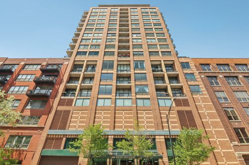 605-400 W Ontario St, Chicago, IL, 60654-5774 | Card Image