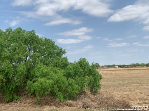 0 Zanderson Ave, Jourdanton, TX, 78026 | Card Image