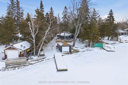 112 Sturgeon Glen Rd, Fenelon Falls, ON, K0M1N0 | Card Image
