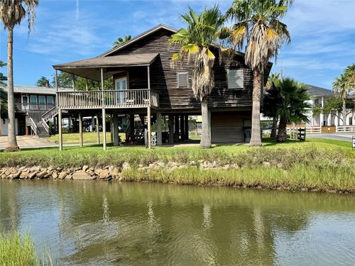 10304 Cloud Ln, Galveston, TX, 77554-6379 | Card Image