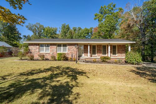 585 E End Dr, Savannah, TN, 38372 | Card Image