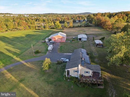 1036 Perkiomenville Rd, PERKIOMENVILLE, PA, 18074-9335 | Card Image