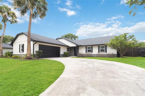 7682 Glenmoor Ln, Winter Park, FL, 32792-9064 | Card Image