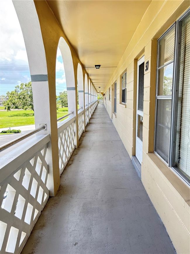 APT-48 - 2404 Florentine Way, Condo with 2 bedrooms, 2 bathrooms and null parking in CLEARWATER FL | Image 4