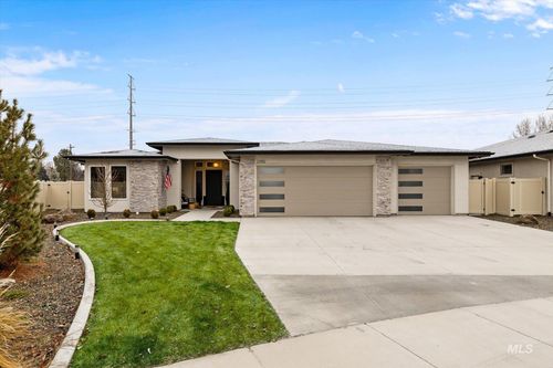 2250 S Steichen Way, Meridian, ID, 83642-4828 | Card Image