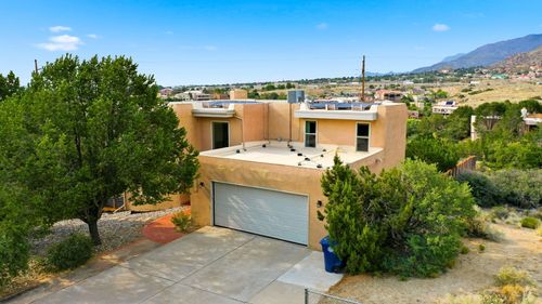 13807 Winterwood Way, Albuquerque, NM, 87123-4346 | Card Image