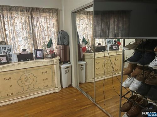 382 Lakeview Ave, Clifton, NJ, 07011-4072 | Card Image