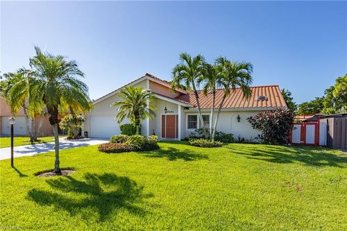 27451 Pelican Ridge Cir, BONITA SPRINGS, FL, 34135-4550 | Card Image
