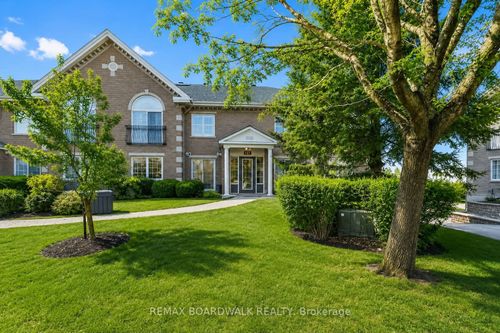 1c-121 Robson Crt, Ottawa, ON, K2K2W1 | Card Image