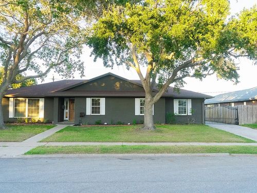 6702 Sahara Dr, Corpus Christi, TX, 78412-3739 | Card Image