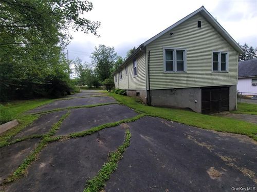 191 Hasbrouck A Rd, Hurleyville, NY, 12747-5721 | Card Image