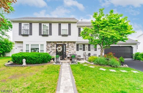 24 Higgins Rd, Old Bridge, NJ, 08857-2748 | Card Image