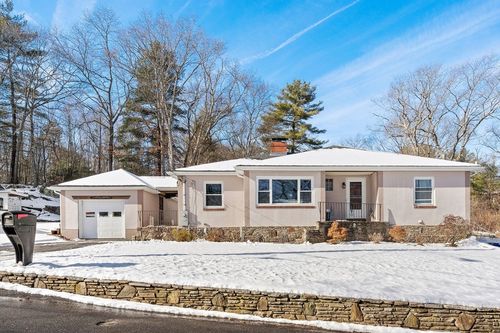 1 Villa Dr, Hopedale, MA, 01747-1413 | Card Image