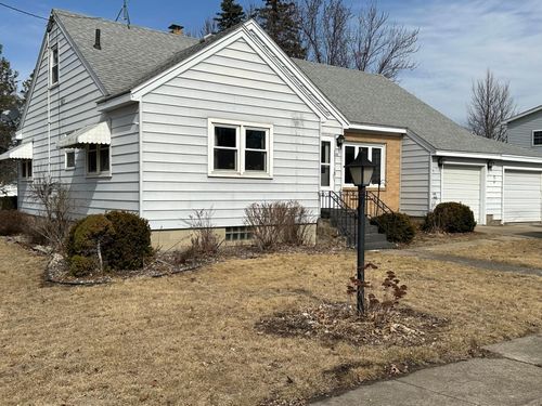 216 Sage St, Lime Springs, IA, 52155-8202 | Card Image