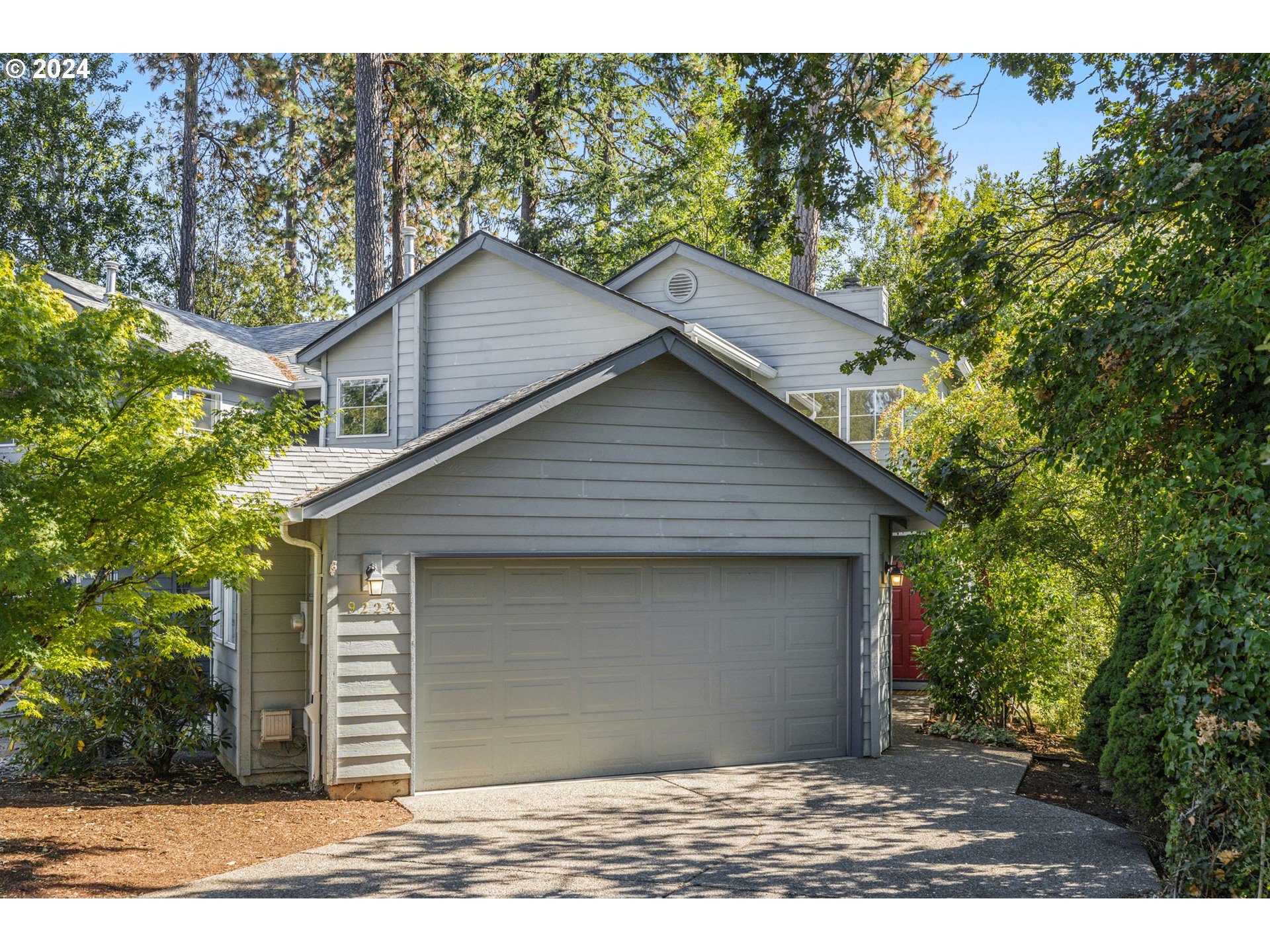 Claridge Dr, Portland, OR 97223