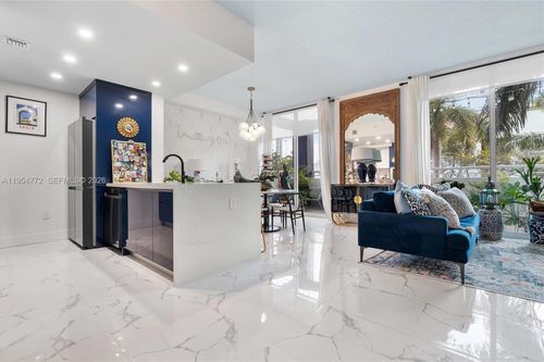 205-275 Ne 18th St, Miami, FL, 33132 | Card Image