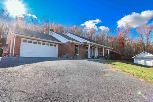 169 Calf Mountain Rd, Waynesboro, VA, 22980-7021 | Card Image