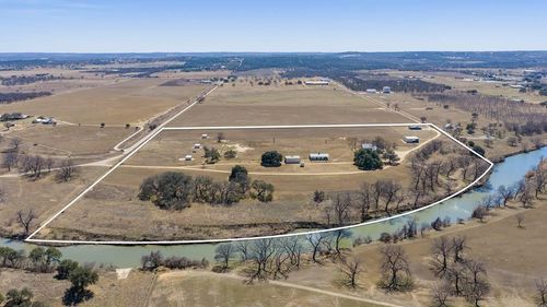 249 Eureka Ln, Fredericksburg, TX, 78624-4292 | Card Image