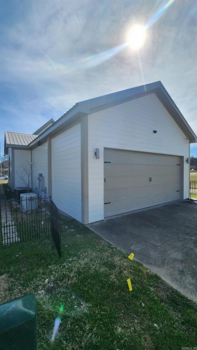 221 A St, House other with 4 bedrooms, 3 bathrooms and null parking in Bryant AR | Image 4