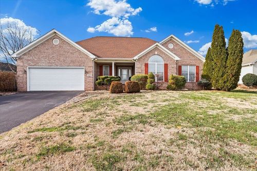 827 Memorial Cir, Bowling Green, KY, 42104-6506 | Card Image